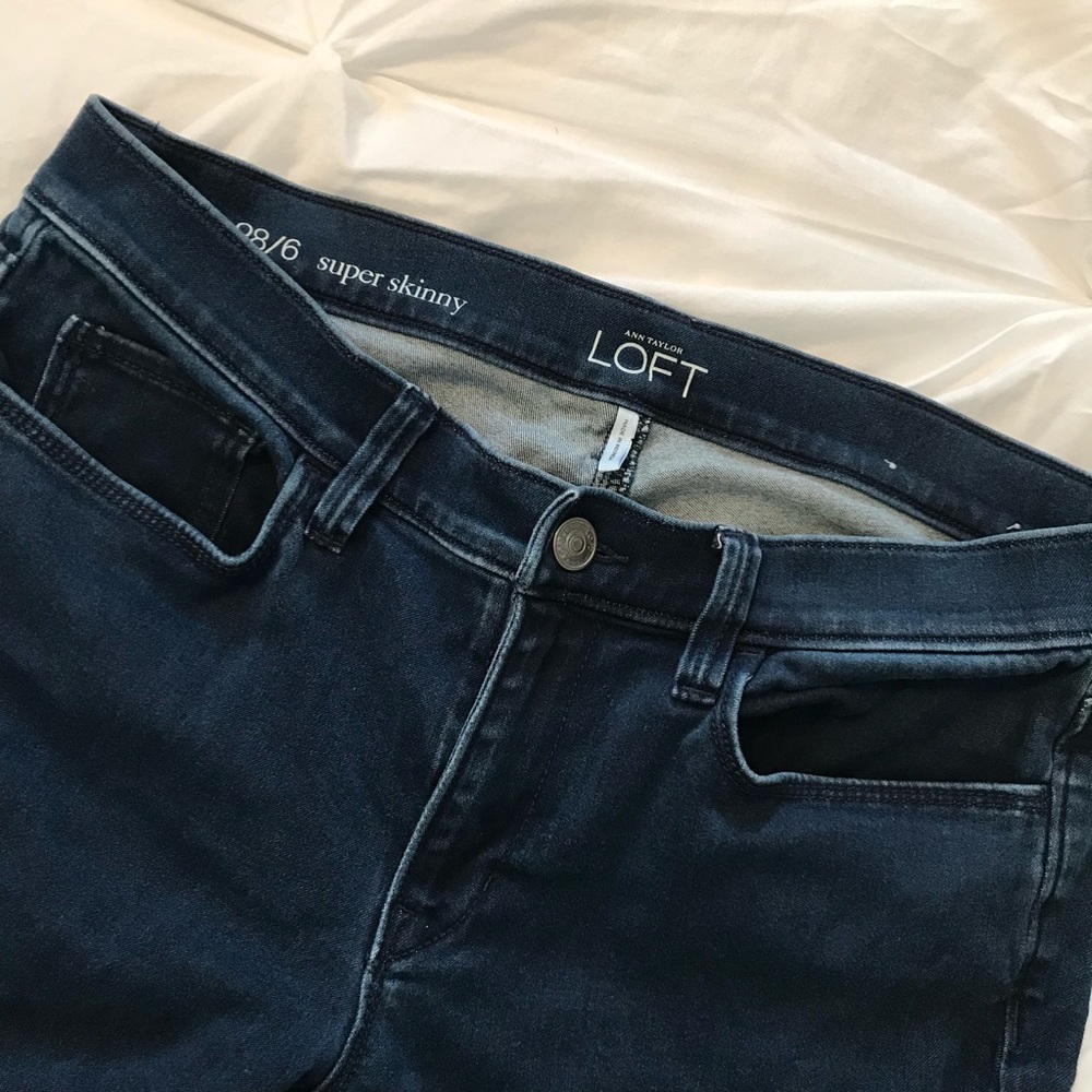 Loft super skinny jeans dark wash size 28/6